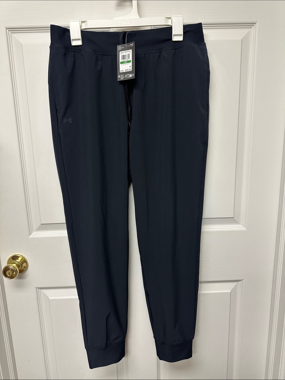 Under Armour Women’s Black Jogger size Large BNWT